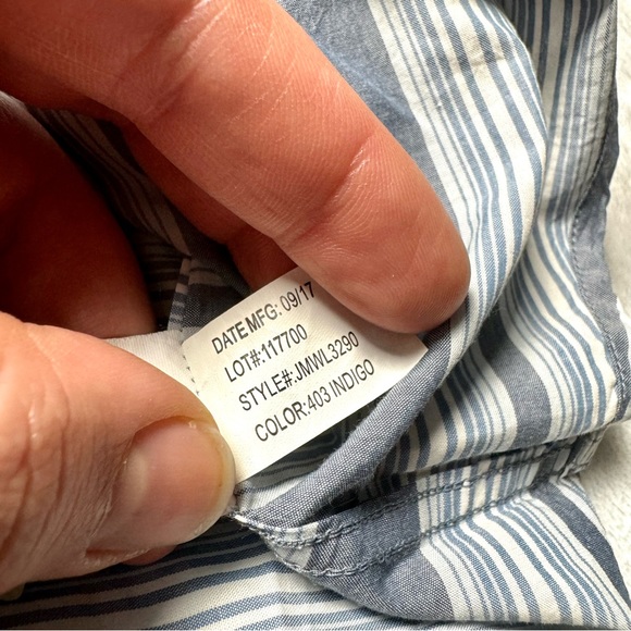 NWT johnnie-O Chandler Indigo Striped Long Sleeve Button-Down Shirt Medium - Picture 12 of 13